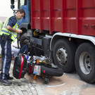 Motorradfahrer bei Unfall mit Lkw in Schnifis schwerst verletzt