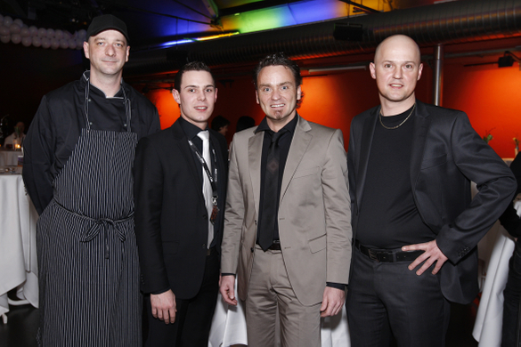 mo-Team_jpg-1268034488