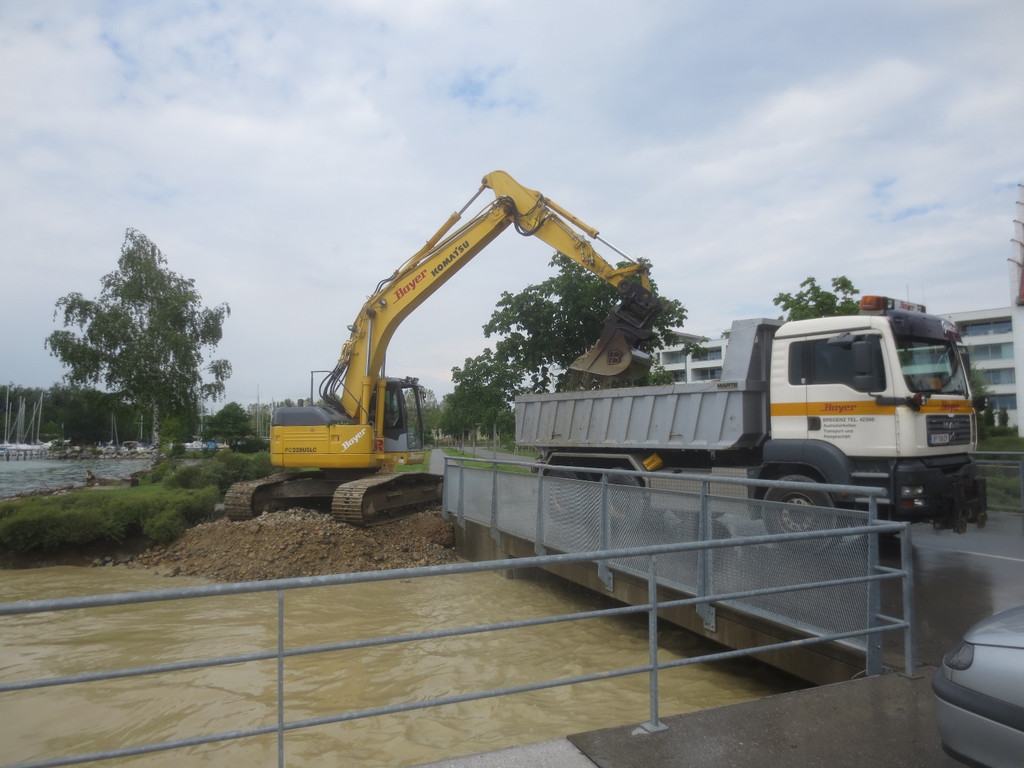 Dorfbachm__ndung Baggerarbeiten 2013 _5__jpg-1371390902
