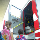 Besuch der levner Kindergärtler bei der Feuerwehr
