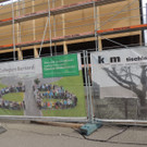    Neubau nimmt Form an    