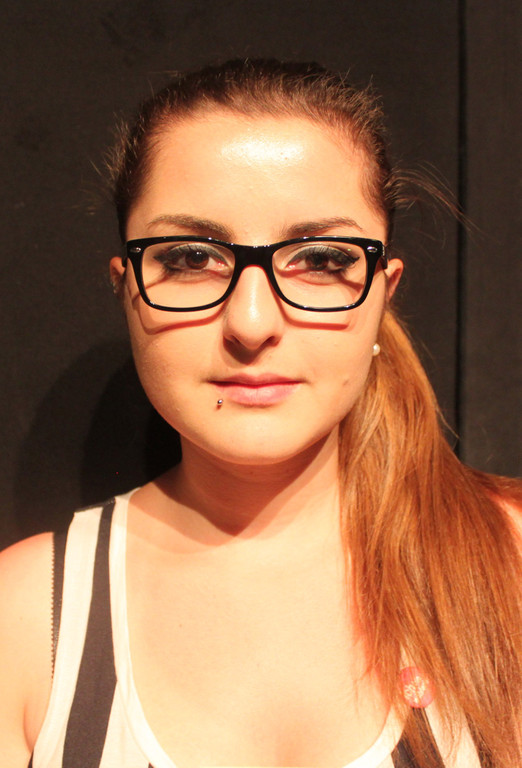Yagmur_Sevim_FrageRaum_17_6_2013_Shed8_Bettina_Haeberlin.JPG