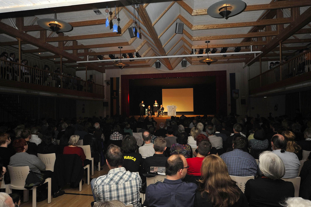 Filmpremiere_jpg-1371742308