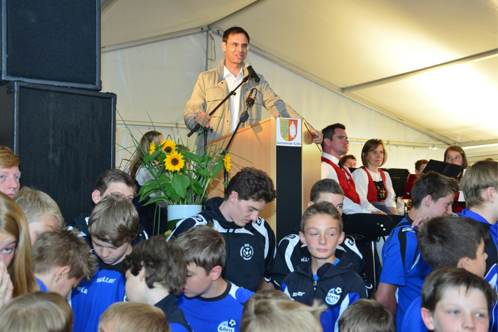KOE_Sportplatzeroeffnung Goefis 25_jpg-1371930818