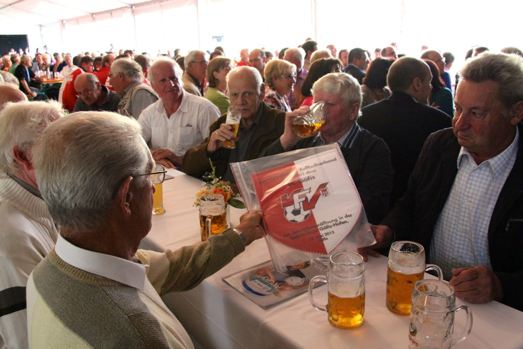 KOE_Sportplatzeroeffnung Goefis 28_jpg-1371930833