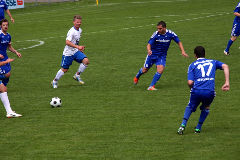 KOE_Sportplatzeroeffnung Goefis 61_jpg-1371931035
