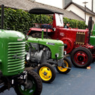 Traditionelles Oldtimertreffen auf dem Kirchplatz