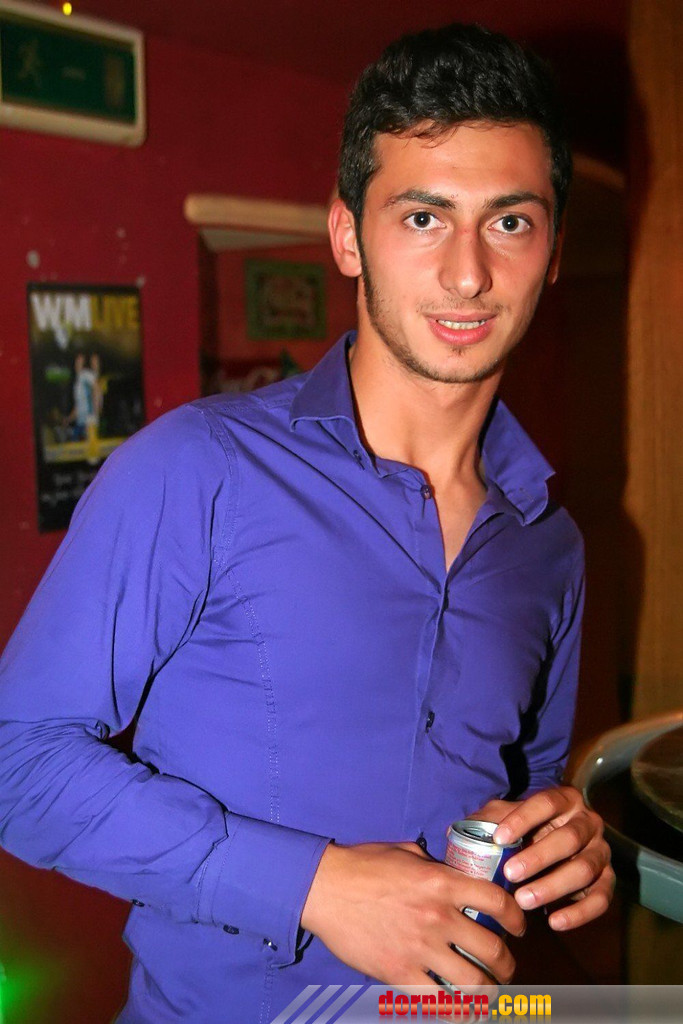 7599014.jpg