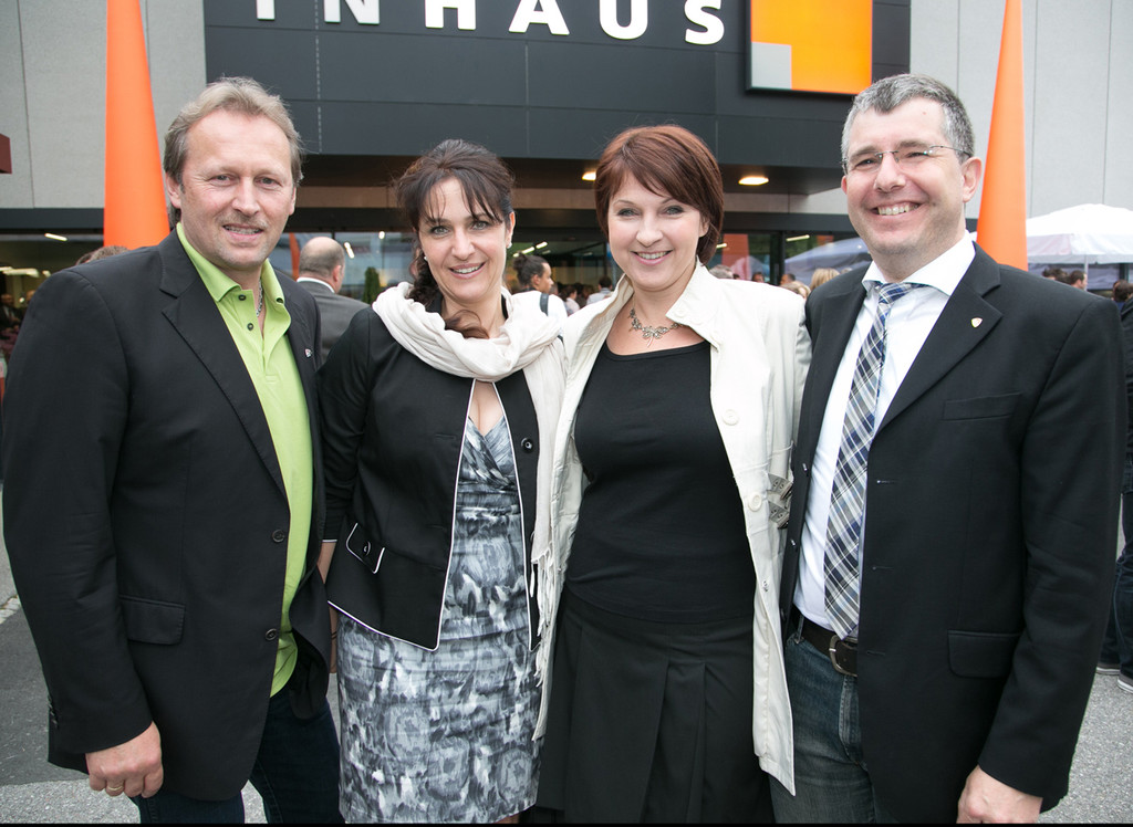 Inhaus9Karg_Schoss___jpg-1372257724