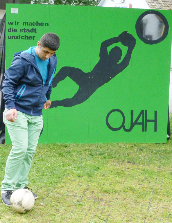 OJAH8Ball_jpg-1372344453