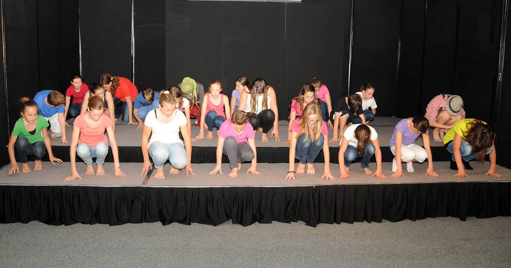 b Theater_jpg-1372425769
