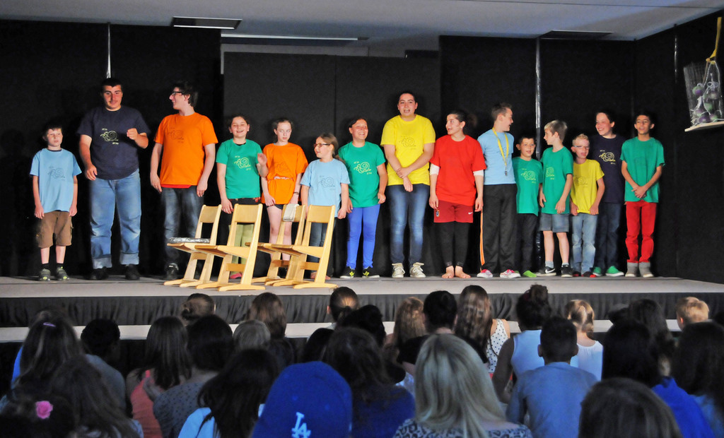 Schultheater 21-06-2013 96_jpg-1372425106