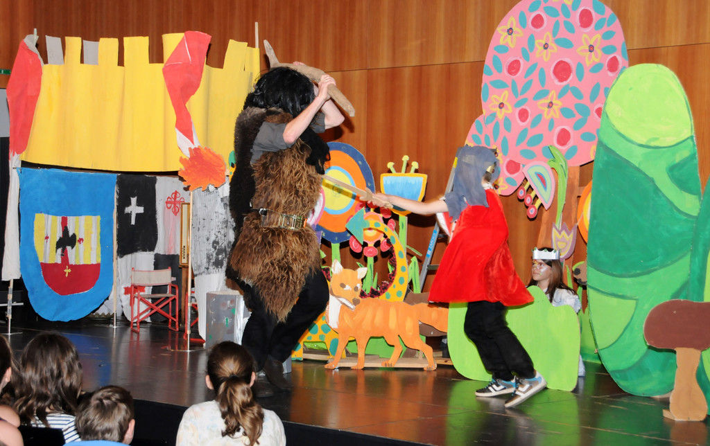 Schultheater 21-06-2013 7_jpg-1372425657