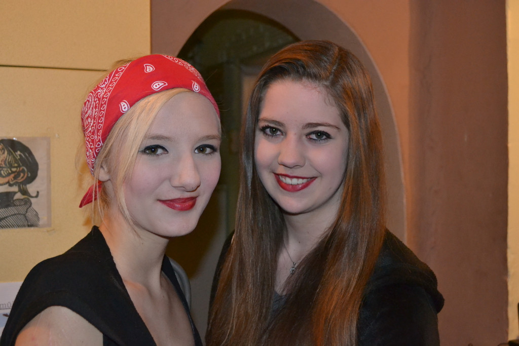 03 Michelle Seifert _15_ und Sarah Hartmann _15_ kommen h__ufig ins Graf Hugo_JPG-1372532787