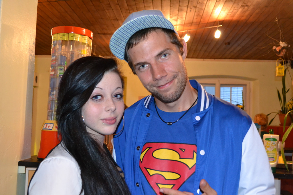 05 Nadine Kogler _15_ und Jugendarbeiter Thomas Frick_JPG-1372532889
