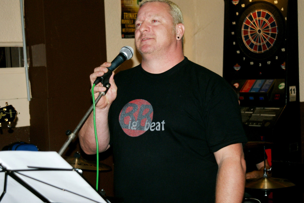 06.JPG