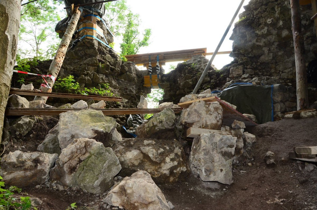 Ruine50.JPG