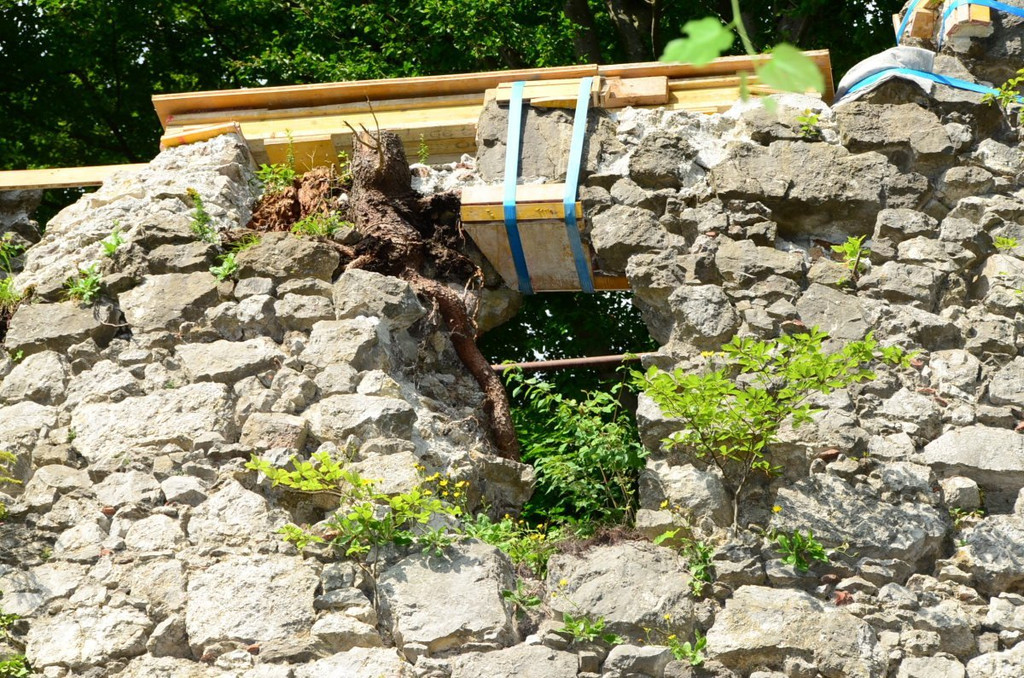 Ruine74.JPG