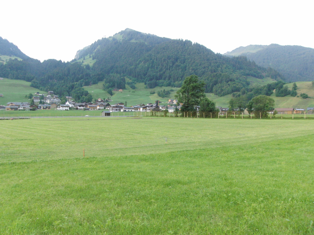 Zeltplatz_JPG-1372686130