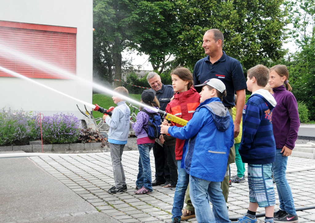 Feuerwehrbesuch 27-06-2013 11_jpg-1372694359