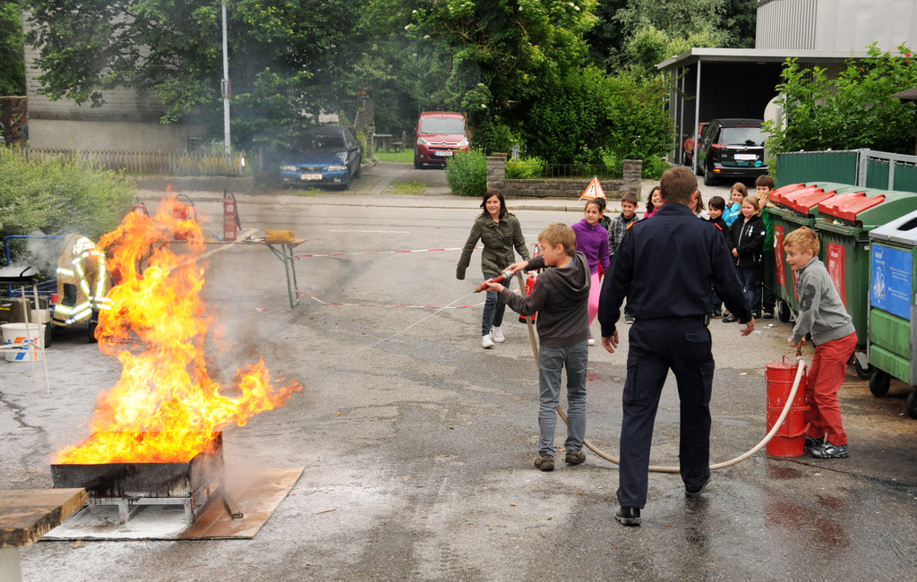 Feuerwehrbesuch 27-06-2013 28_jpg-1372694408