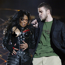 janet-jackson-nipple-g.jpg