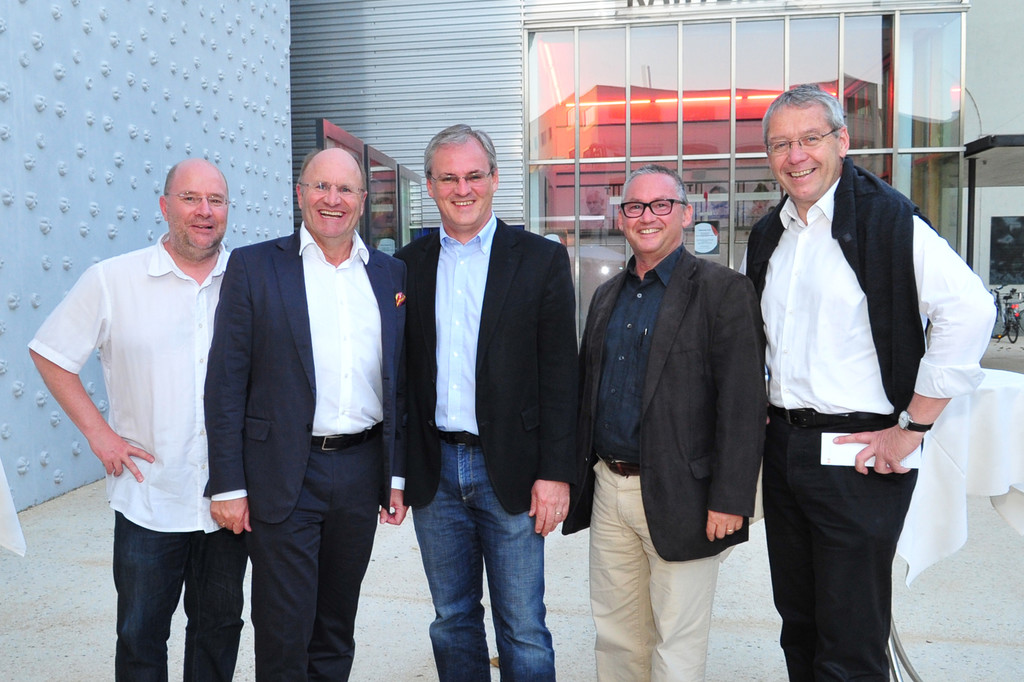 vlm 1_jpg-1373149551