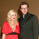 Tori Spelling beglückt die Öffentlichkeit mit ihren gekauften Boobies
