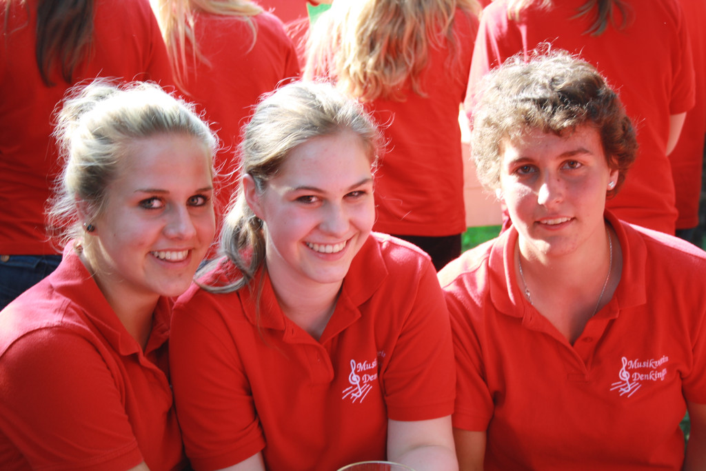 DREI M__DELS IMG_3030.JPG