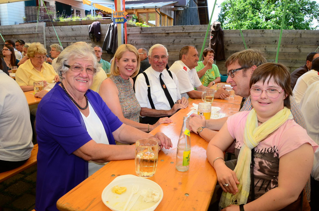 Fahnenweihe201.JPG