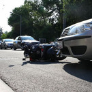 Moped vs. Pkw im Nonntal