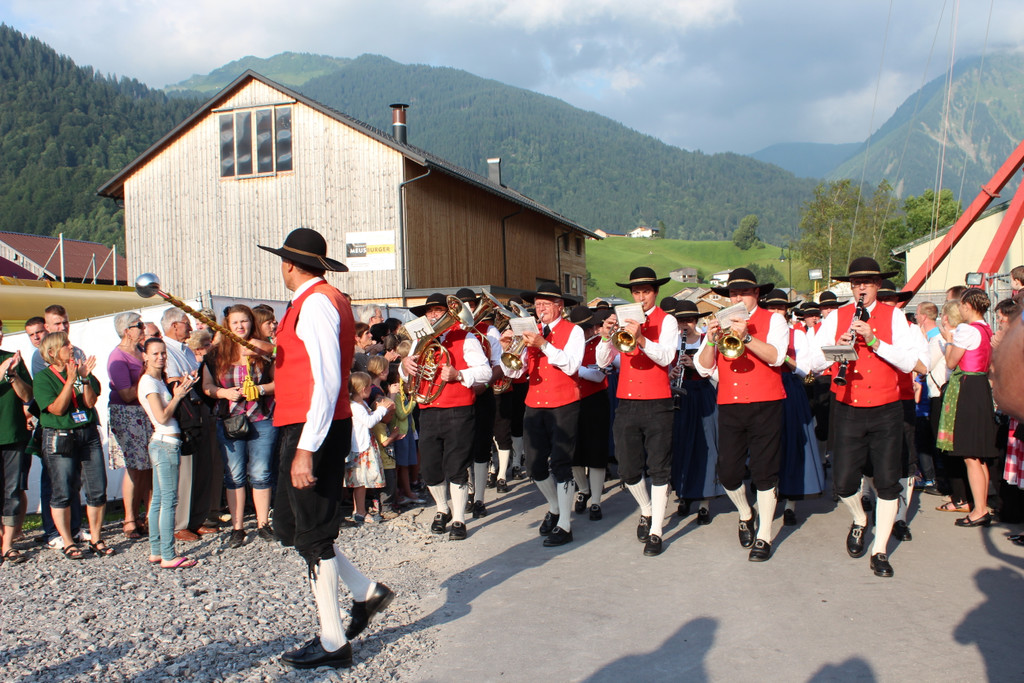 Sternaufmarsch 019_jpg-1373571387