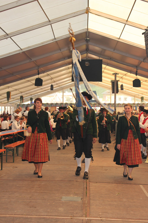 Sternaufmarsch 119_jpg-1373572421