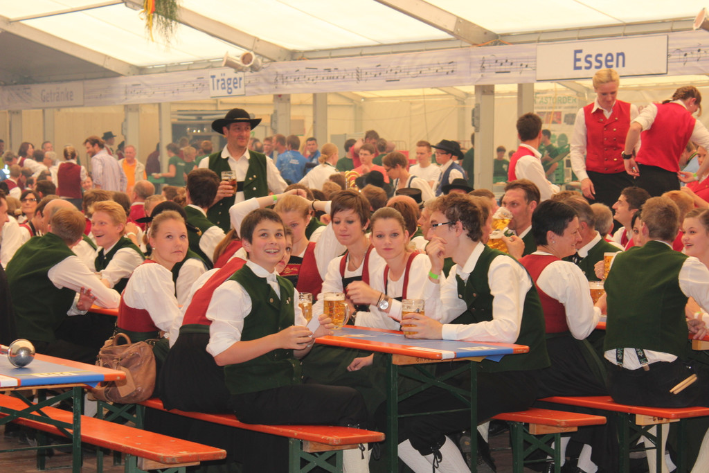 Sternaufmarsch 121_jpg-1373572446