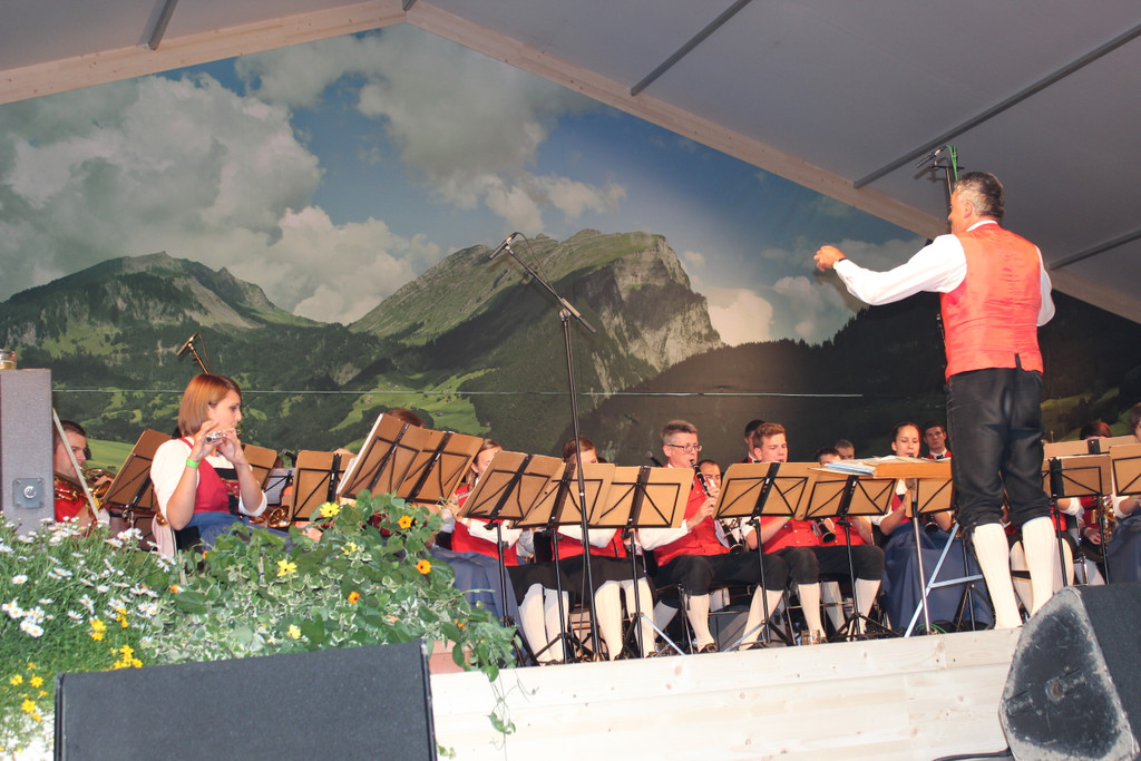 Sternaufmarsch 135_jpg-1373572574