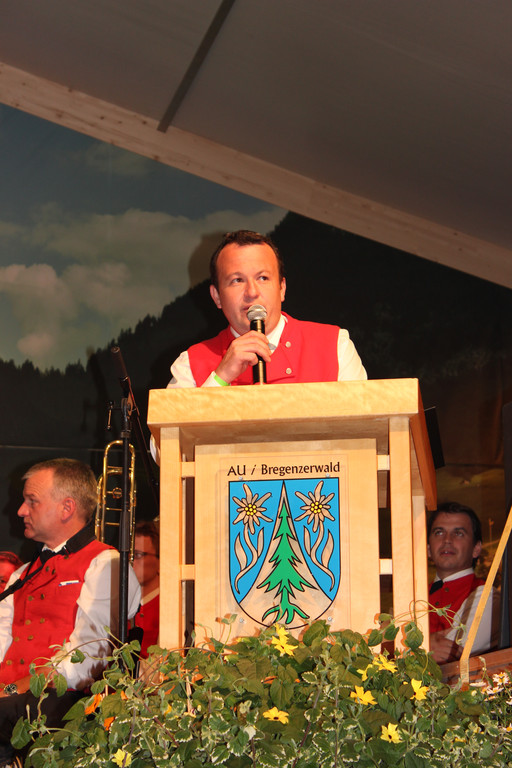 Sternaufmarsch 152_jpg-1373572625