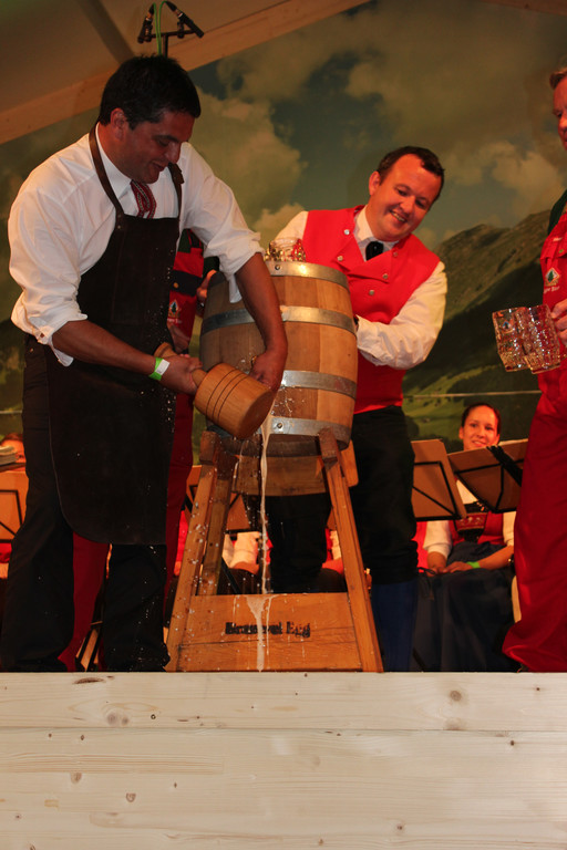 Sternaufmarsch 173_jpg-1373572856