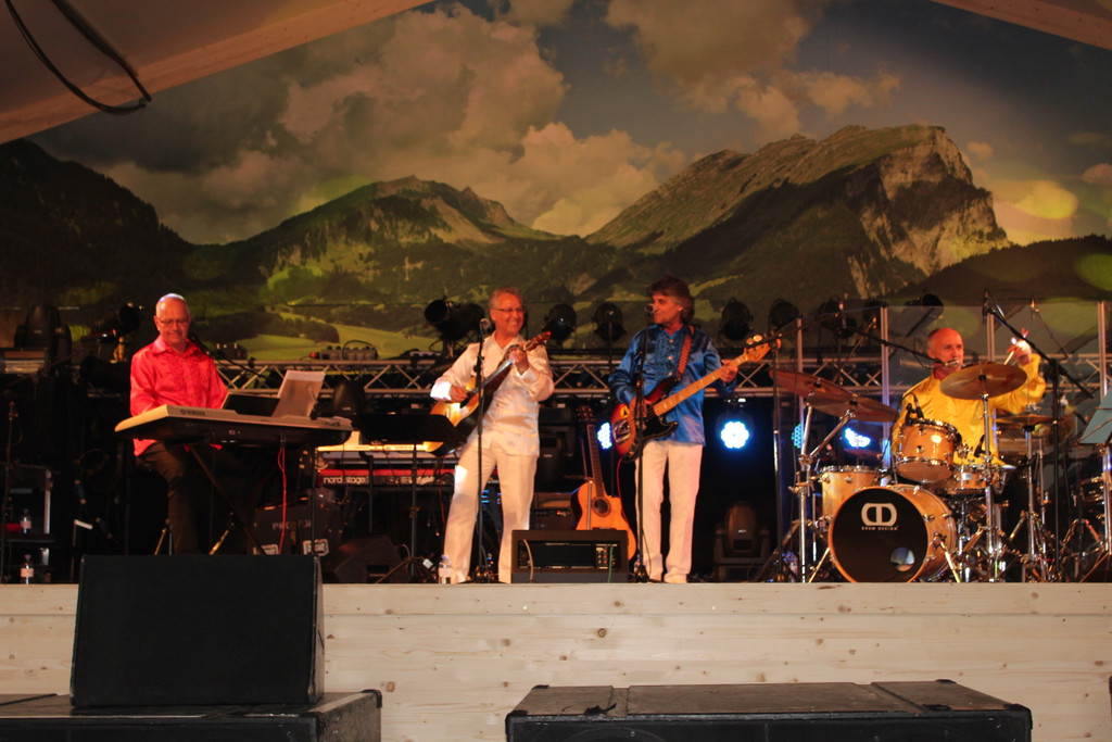 Sternaufmarsch 196_jpg-1373573029