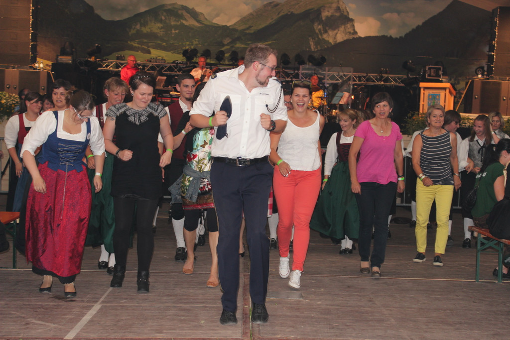 Sternaufmarsch 209_jpg-1373573130