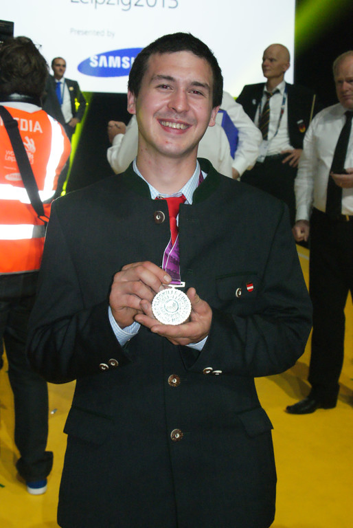 09.jpg
