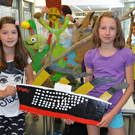 05 Die Freundinnen Amanda _10_ und Alyssa _10_ haben sich gemeinsam zum Kurs angemeldet_JPG-1373625759
