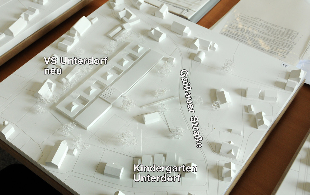 Modell Unterdorf mit Text_jpg-1373652519
