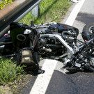 18-jähriger Motorradfahrer bei Unfall in Muntlix schwer verletzt