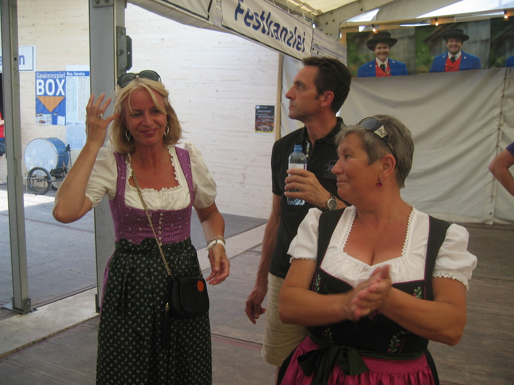 IMG_1044_JPG-1373878781
