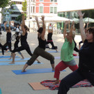  Yoga am Kornmarktplatz