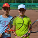 04 Antonia _10_ und Anna Luisa _10_ spielen seit knapp zwei Jahren Tennis_JPG-1374083740