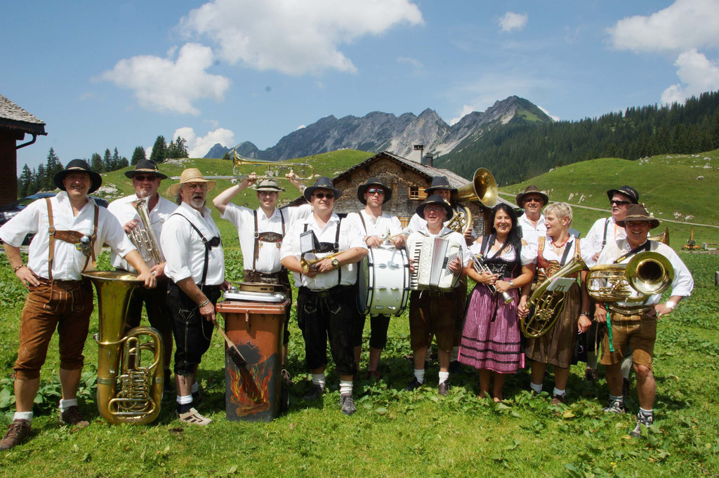 DOberhuiser Dorfmusikante Darmstadt.jpg