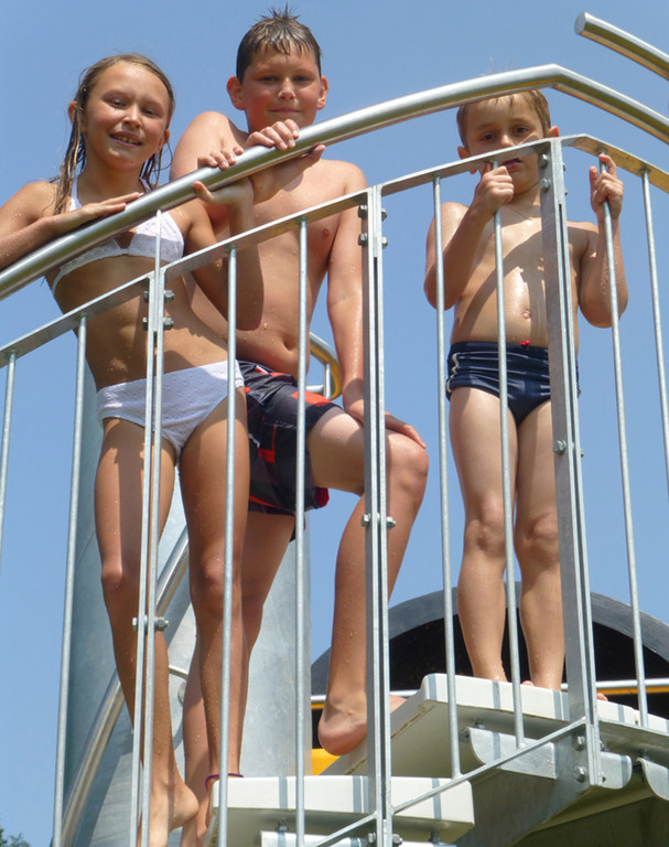 Rutsche5Treppe_jpg-1374424872