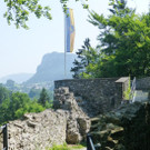 Ruine8Fahne_jpg-1374443490