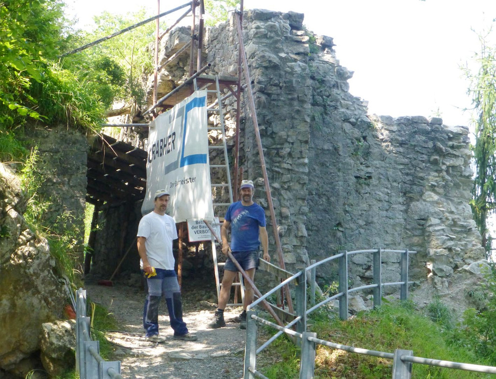 Ruine27_jpg-1374443620